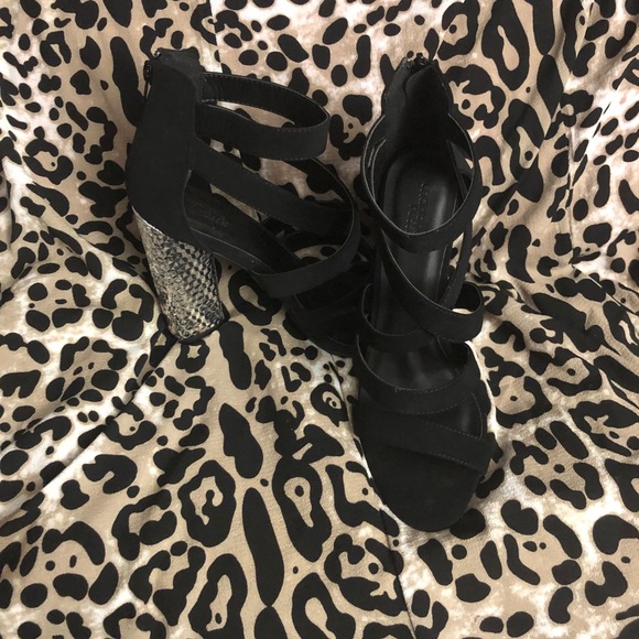 Black heel sandal - Picture 6 of 8